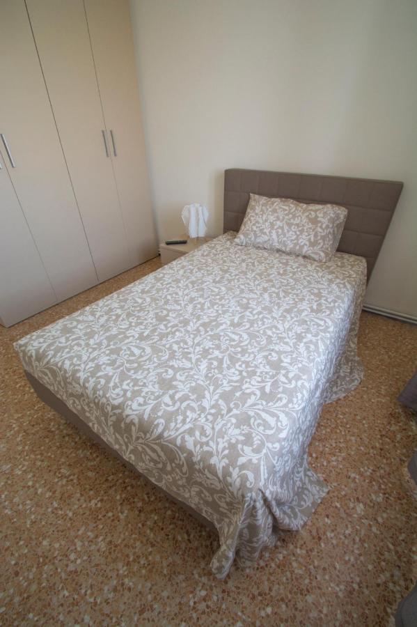 Ca Rosa Apartment Canal View Венеция Екстериор снимка